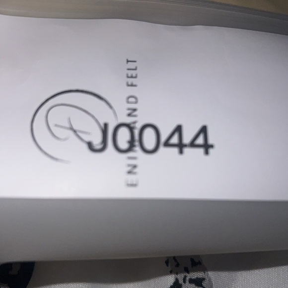 FEAR OF GOD ESSENTIALS WOMEN'S RUNNING SHORT | Color:LIGHT TUSCAN | NEW/NWT🔥🔥 - Picture 16 of 16